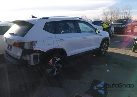 2023 Volkswagen Taos 1.5T Se z USA, uszkodzony, nr VIN 3VVUX7B26PM354554